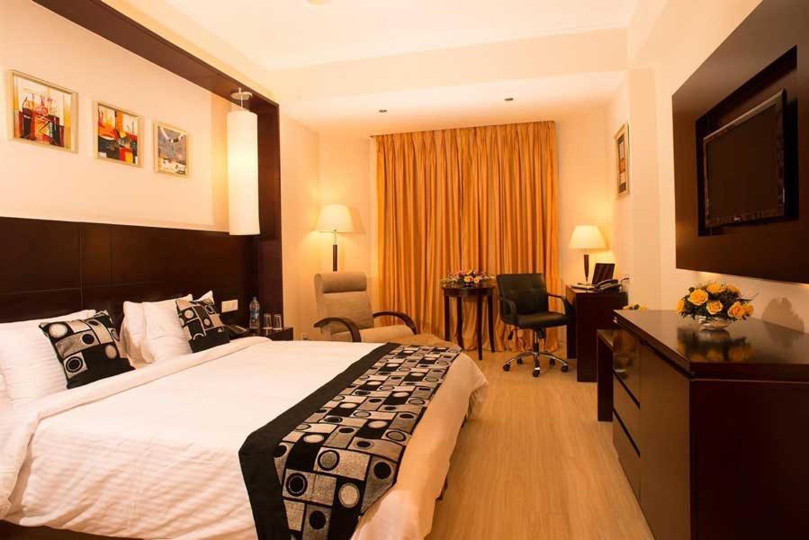 Hotel Teo International Near Delhi Airport By-Tu Casa Neu-Delhi Exterior foto